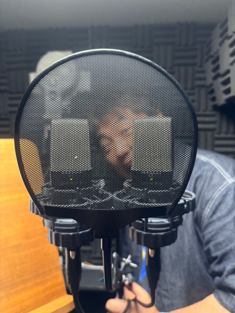 マイクセッティング中の様子